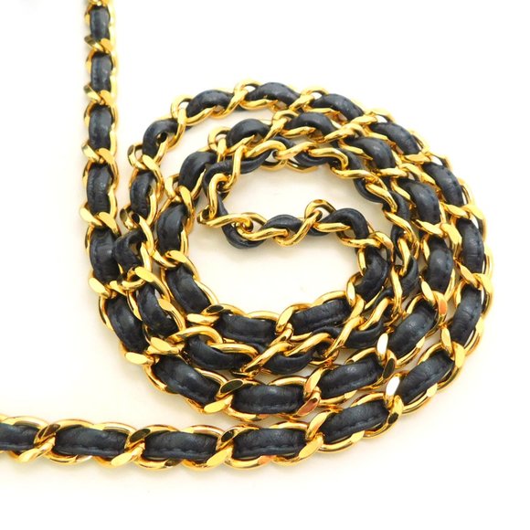 CHANEL Lamb Skin Navy Shoulder Bag! With booklet! - Picture 9 of 15